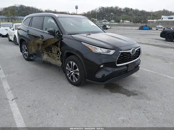 5TDGZRBH8LS519231 2020 TOYOTA HIGHLANDER - Image 1