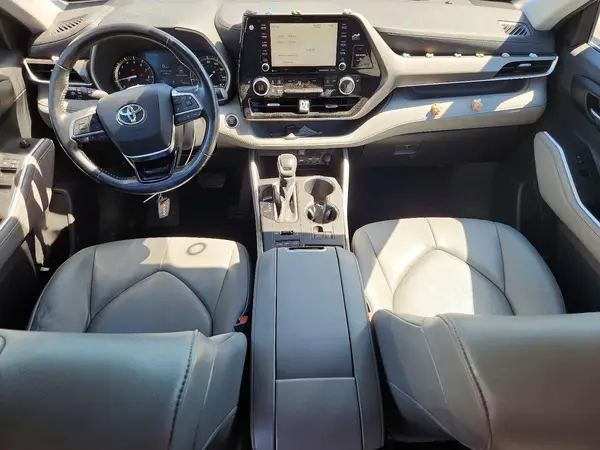 5TDGZRBH8MS061286 2021 TOYOTA HIGHLANDER - Image 8