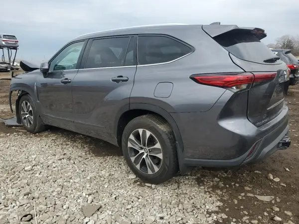 5TDGZRBH8MS088536 2021 TOYOTA HIGHLANDER - Image 2