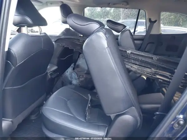 5TDGZRBH8MS103035 2021 TOYOTA HIGHLANDER - Image 8