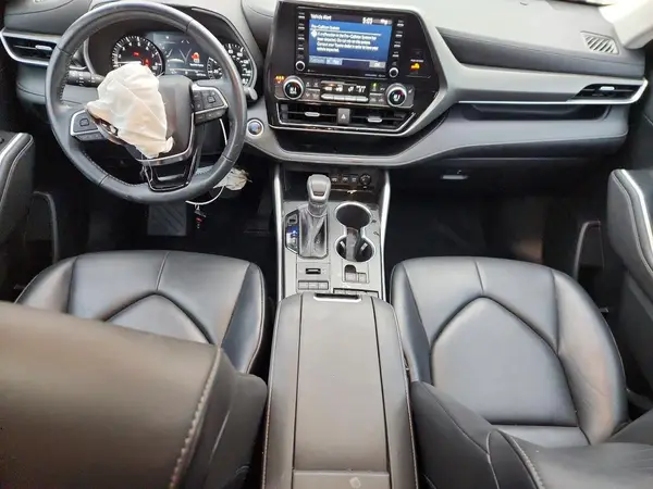 5TDGZRBH8MS107425 2021 TOYOTA HIGHLANDER - Image 8