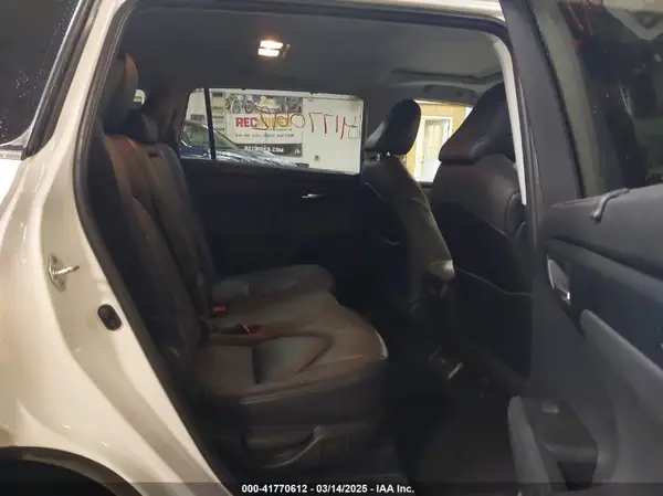 5TDGZRBH8MS135791 2021 TOYOTA HIGHLANDER - Image 8