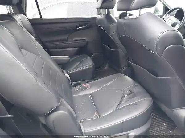 5TDGZRBH8MS149948 2021 TOYOTA HIGHLANDER - Image 8