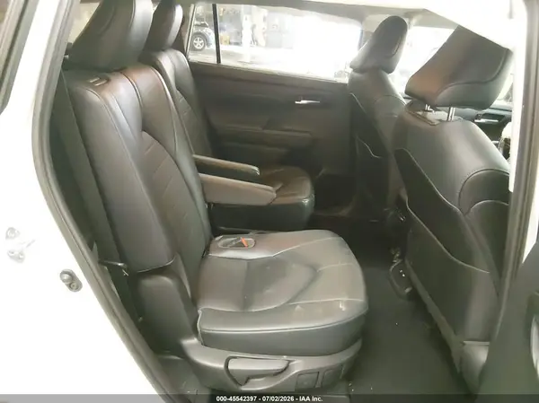 5TDGZRBH8MS543224 2021 TOYOTA HIGHLANDER - Image 8