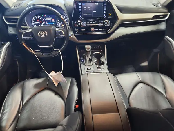 5TDGZRBH8MS546396 2021 TOYOTA HIGHLANDER - Image 8