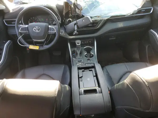 5TDGZRBH8MS548567 2021 TOYOTA HIGHLANDER - Image 8