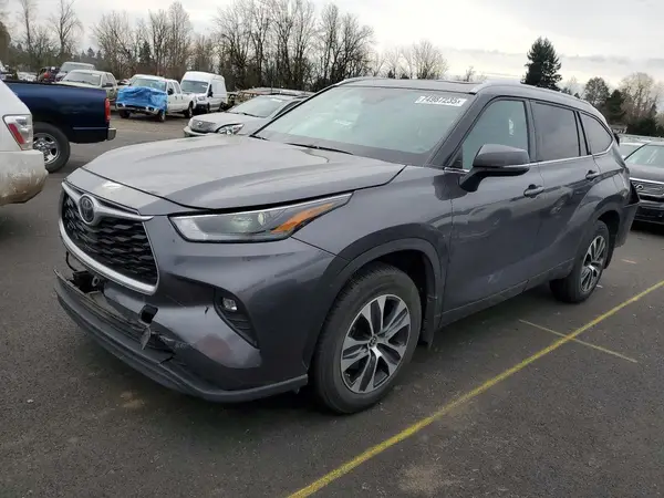 5TDGZRBH8NS180456 2022 TOYOTA HIGHLANDER - Image 1