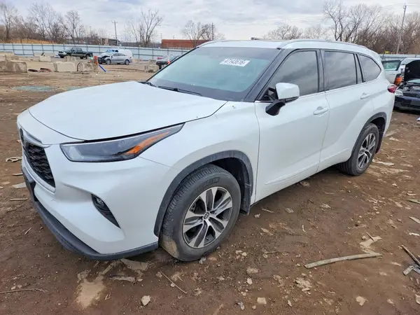 5TDGZRBH8NS181980 2022 TOYOTA HIGHLANDER - Image 1