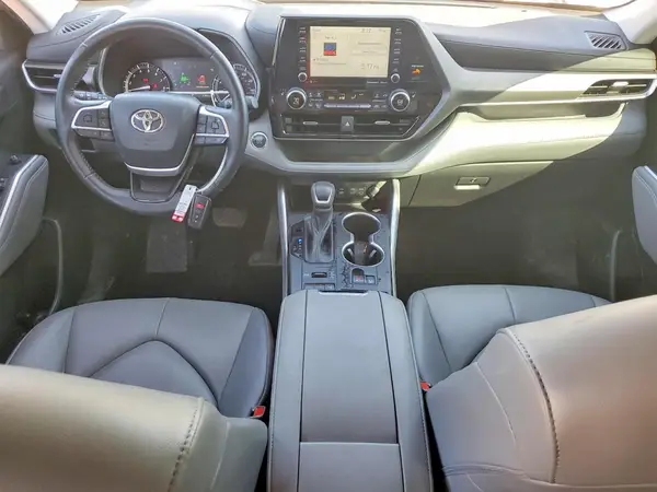 5TDGZRBH8NS190002 2022 TOYOTA HIGHLANDER - Image 8