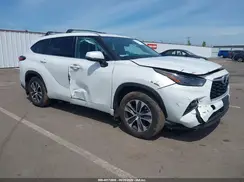 5TDGZRBH8NS192915 2022 TOYOTA HIGHLANDER