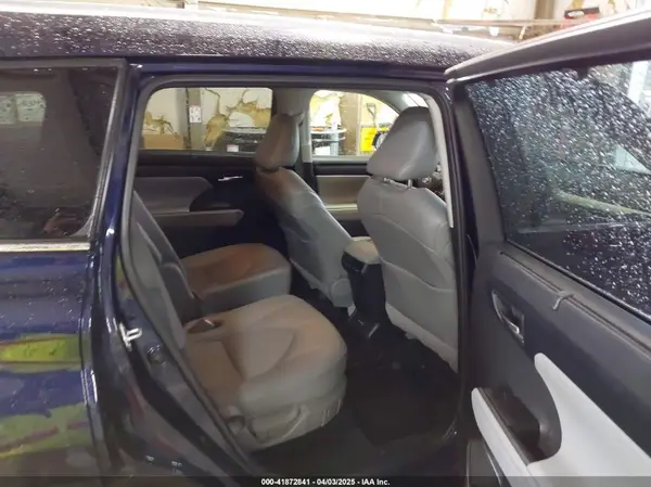 5TDGZRBH8NS194910 2022 TOYOTA HIGHLANDER - Image 8