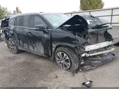 5TDGZRBH8NS224701 2022 TOYOTA HIGHLANDER