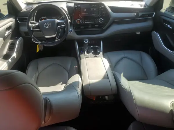 5TDGZRBH8NS225766 2022 TOYOTA HIGHLANDER - Image 8