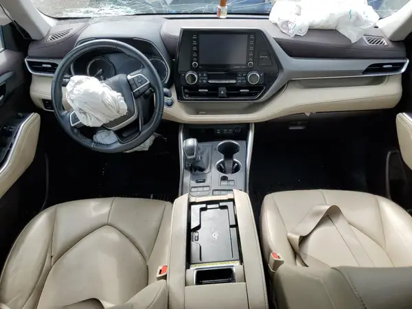 5TDGZRBH8NS236833 2022 TOYOTA HIGHLANDER - Image 8