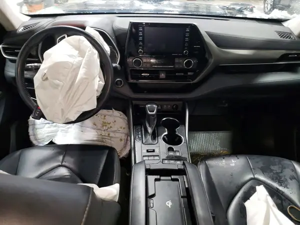 5TDGZRBH8NS241935 2022 TOYOTA HIGHLANDER - Image 8