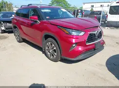 5TDGZRBH8NS242566 2022 TOYOTA HIGHLANDER
