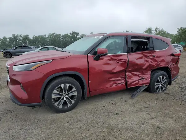 5TDGZRBH8NS245421 2022 TOYOTA HIGHLANDER - Image 1