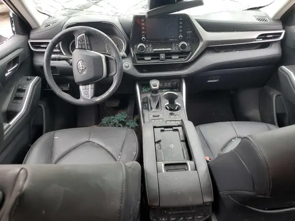 5TDGZRBH8NS559876 2022 TOYOTA HIGHLANDER - Image 8