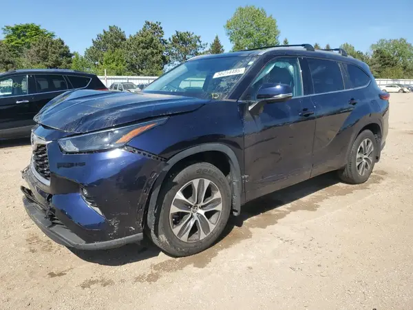 5TDGZRBH8NS573003 2022 TOYOTA HIGHLANDER - Image 1