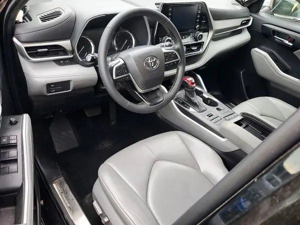 5TDGZRBH8NS576192 2022 TOYOTA HIGHLANDER - Image 8