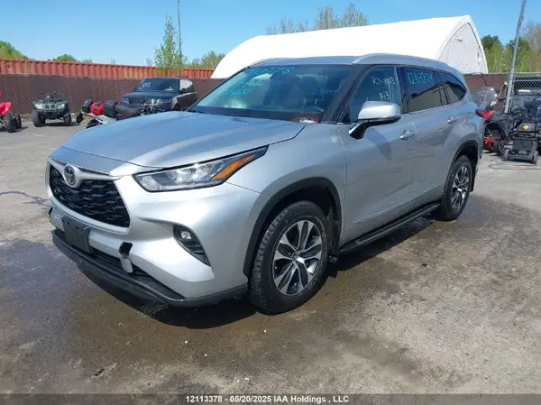 5TDGZRBH8NS580100 2022 TOYOTA HIGHLANDER - Image 2