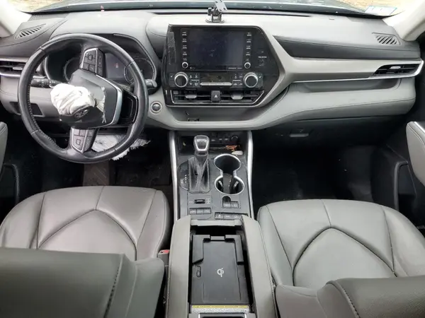 5TDGZRBH9LS007803 2020 TOYOTA HIGHLANDER - Image 8