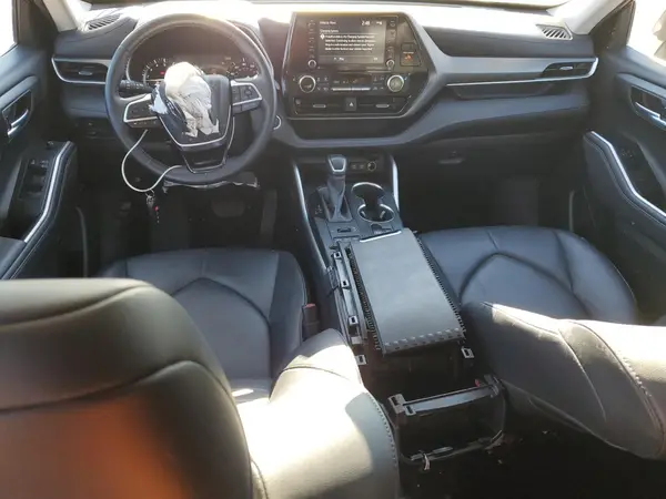 5TDGZRBH9LS012581 2020 TOYOTA HIGHLANDER - Image 8