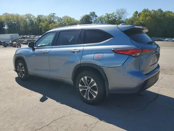 5TDGZRBH9LS014847 2020 TOYOTA HIGHLANDER - Image 2