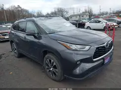 5TDGZRBH9LS015870 2020 TOYOTA HIGHLANDER