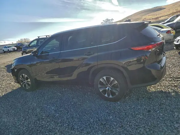 5TDGZRBH9LS017294 2020 TOYOTA HIGHLANDER - Image 2