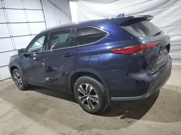 5TDGZRBH9LS018736 2020 TOYOTA HIGHLANDER - Image 2