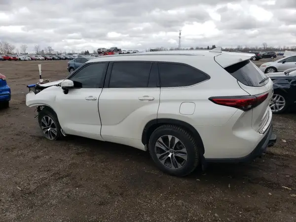5TDGZRBH9LS019014 2020 TOYOTA HIGHLANDER - Image 2