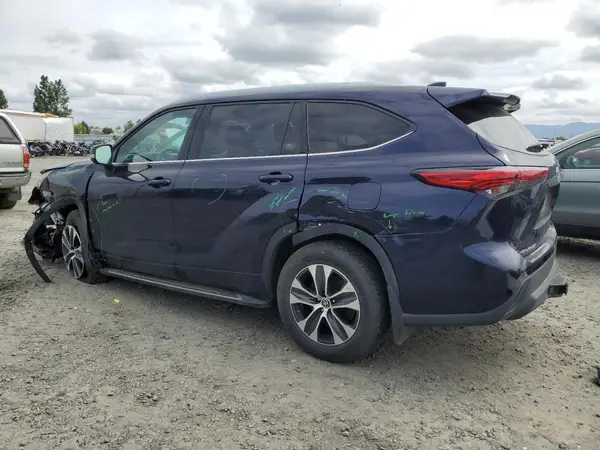 5TDGZRBH9LS034614 2020 TOYOTA HIGHLANDER - Image 2