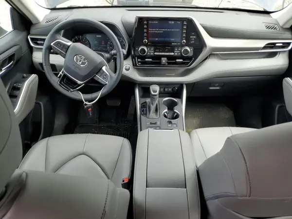 5TDGZRBH9LS034614 2020 TOYOTA HIGHLANDER - Image 8