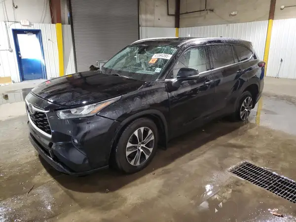 5TDGZRBH9LS038307 2020 TOYOTA HIGHLANDER - Image 1