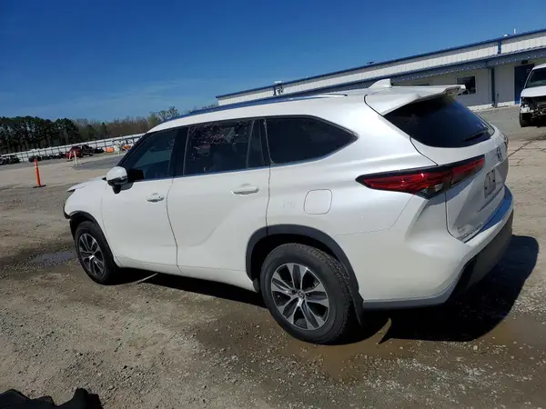 5TDGZRBH9LS041207 2020 TOYOTA HIGHLANDER - Image 2