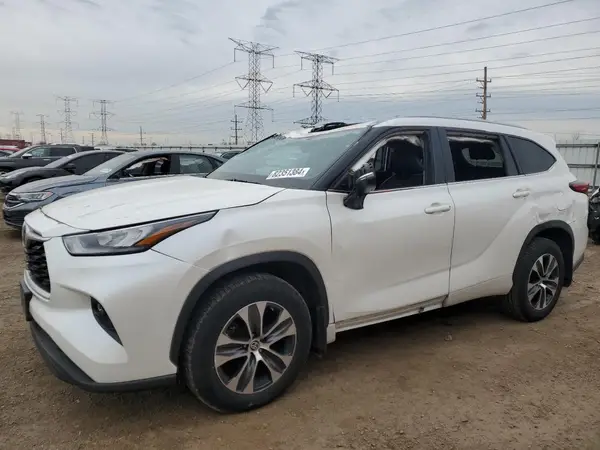 5TDGZRBH9LS500753 2020 TOYOTA HIGHLANDER - Image 1