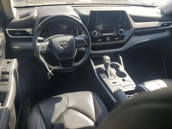 5TDGZRBH9LS504284 2020 TOYOTA HIGHLANDER - Image 8
