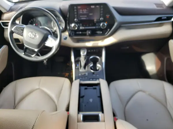 5TDGZRBH9LS504527 2020 TOYOTA HIGHLANDER - Image 8