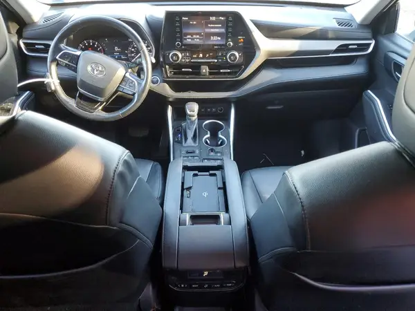 5TDGZRBH9LS509968 2020 TOYOTA HIGHLANDER - Image 8