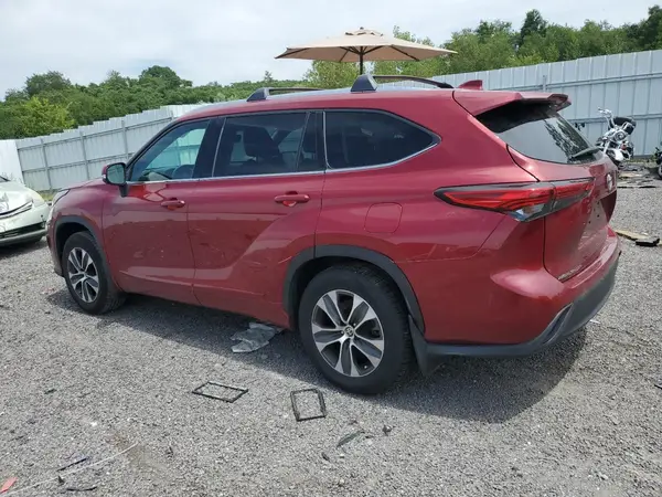 5TDGZRBH9LS511154 2020 TOYOTA HIGHLANDER - Image 2