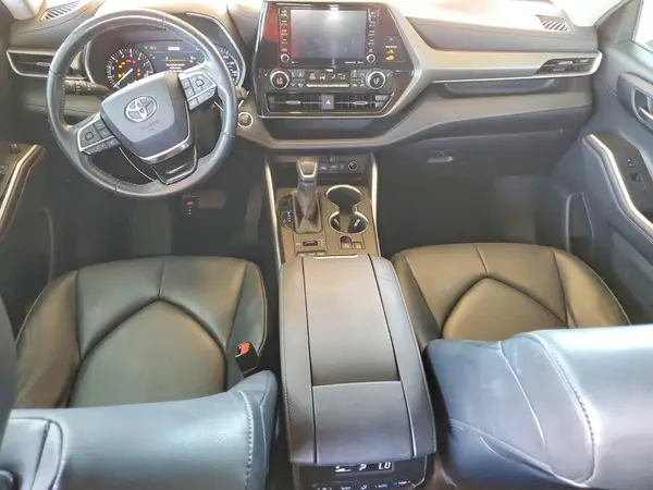 5TDGZRBH9LS514037 2020 TOYOTA HIGHLANDER - Image 8