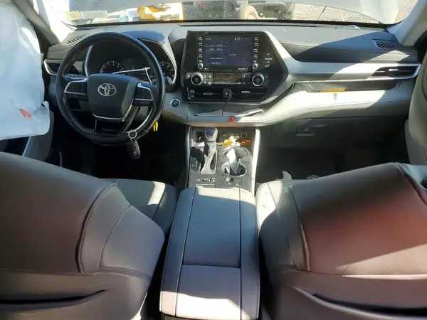 5TDGZRBH9LS522946 2020 TOYOTA HIGHLANDER - Image 8