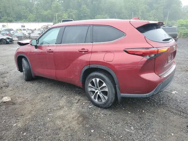 5TDGZRBH9MS057067 2021 TOYOTA HIGHLANDER - Image 2