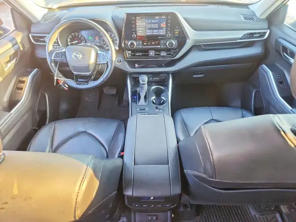 5TDGZRBH9MS071549 2021 TOYOTA HIGHLANDER - Image 8