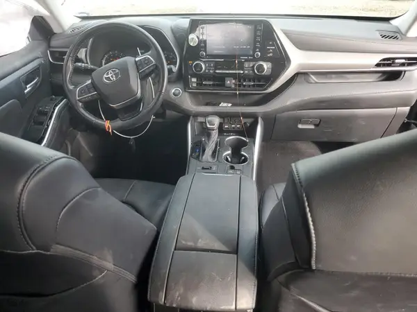 5TDGZRBH9MS071938 2021 TOYOTA HIGHLANDER - Image 8