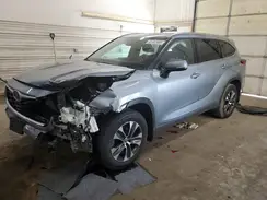5TDGZRBH9MS099268 2021 TOYOTA HIGHLANDER