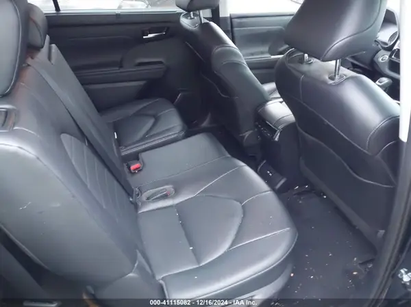 5TDGZRBH9MS159680 2021 TOYOTA HIGHLANDER - Image 8