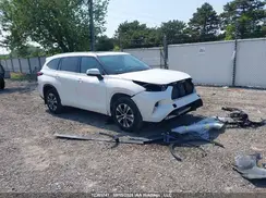 5TDGZRBH9MS553051 2021 TOYOTA HIGHLANDER