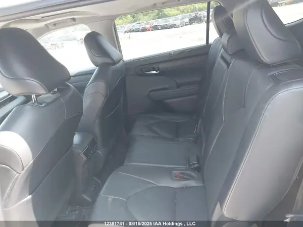 5TDGZRBH9MS553051 2021 TOYOTA HIGHLANDER - Image 8